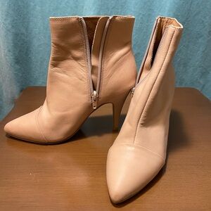 Campbell ankle boots beige